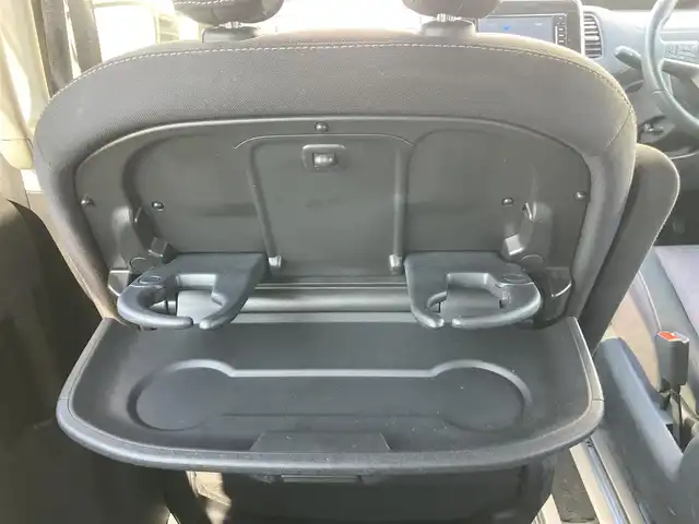 日産 セレナ ハイウェイスター プロパイロットED 静岡県 2016(平28)年 7.7万km ダイヤモンドブラック ビークルダイナミクスコントロール/ハンズフリースライドドア/社外SDナビ(CN-RE03WD)/　AM FM CD DVD Bluetooth/フルセグTV/バックモニター/オートヘッドライト/電動パーキングブレーキ/オートブレーキホールド/純正16インチアルミホイール/サンシェード/ドアバイザー/フロントフォグランプ/ワンオーナー/プロパイロット/　・アダプティブクルーズコントロール/　・レーンキープアシスト/社外ETC