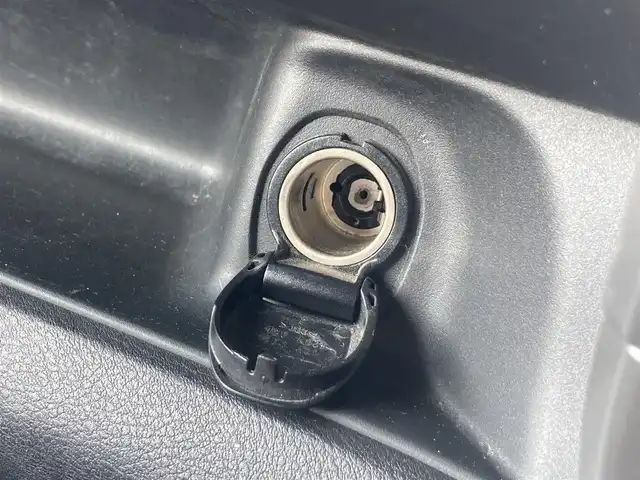 日産 セレナ ハイウェイスター プロパイロットED 静岡県 2016(平28)年 7.7万km ダイヤモンドブラック ビークルダイナミクスコントロール/ハンズフリースライドドア/社外SDナビ(CN-RE03WD)/　AM FM CD DVD Bluetooth/フルセグTV/バックモニター/オートヘッドライト/電動パーキングブレーキ/オートブレーキホールド/純正16インチアルミホイール/サンシェード/ドアバイザー/フロントフォグランプ/ワンオーナー/プロパイロット/　・アダプティブクルーズコントロール/　・レーンキープアシスト/社外ETC