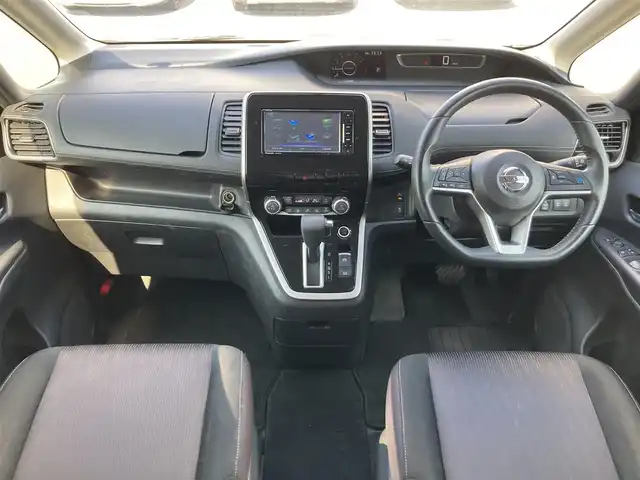 日産 セレナ ハイウェイスター プロパイロットED 静岡県 2016(平28)年 7.7万km ダイヤモンドブラック ビークルダイナミクスコントロール/ハンズフリースライドドア/社外SDナビ(CN-RE03WD)/　AM FM CD DVD Bluetooth/フルセグTV/バックモニター/オートヘッドライト/電動パーキングブレーキ/オートブレーキホールド/純正16インチアルミホイール/サンシェード/ドアバイザー/フロントフォグランプ/ワンオーナー/プロパイロット/　・アダプティブクルーズコントロール/　・レーンキープアシスト/社外ETC