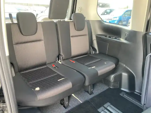 日産 セレナ ハイウェイスター プロパイロットED 静岡県 2016(平28)年 7.7万km ダイヤモンドブラック ビークルダイナミクスコントロール/ハンズフリースライドドア/社外SDナビ(CN-RE03WD)/　AM FM CD DVD Bluetooth/フルセグTV/バックモニター/オートヘッドライト/電動パーキングブレーキ/オートブレーキホールド/純正16インチアルミホイール/サンシェード/ドアバイザー/フロントフォグランプ/ワンオーナー/プロパイロット/　・アダプティブクルーズコントロール/　・レーンキープアシスト/社外ETC