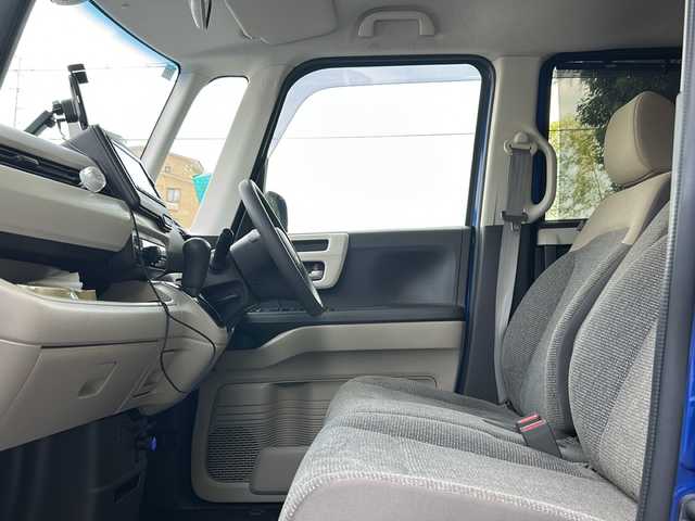 ホンダ Ｎ ＢＯＸ G L ホンダセンシング 京都府 2019(令1)年 4万km ブリリアントスポーティブルーメタリック2トーン ディーラーオプションナビ/・BTオーディオ/ワンセグTV/CD/DVD/両側パワースライドドア/バックカメラ/コーナーセンサー/レーダークルーズコントロール/ビルトインETC/ドライブレコーダー/プッシュスタート/ステアリングスイッチ/純正フロアマット/保証書＆取説