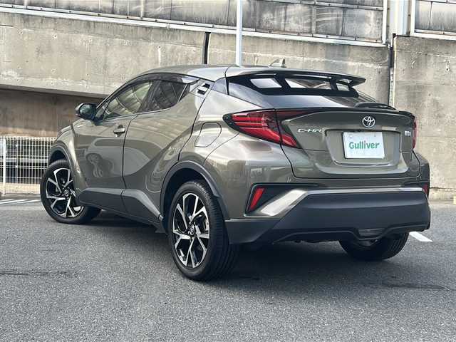 トヨタ Ｃ－ＨＲ G 愛知県 2020(令2)年 3.3万km オキサイドブロンズM ワンオーナー/純正ナビ/Bluetooth・AM・FM・USB・Miracast/パノラミックビューモニター/ハーフレザーシート/トヨタセーフティーセンス/・レーダークルーズコントロール/・クリアランスソナー/・プリクラッシュセーフティー/・レーンディパーチャーアラート/・ブラインドスポットモニター/・横滑り防止機能/・リヤクロストラフィックアラート/・パーキングサポートブレーキ/オートブレーキホールド/純正18インチAW/ビルトインETC2.0/オートハイビーム/ステアリングスイッチ/LEDヘッドライト/フォグランプ/ユピテル製前後ドライブレコーダー/純正フロアマット/純正ドアバイザー/ISOFIX/ディーラー整備記録簿/保証書/取扱説明書/スペアスマートキー