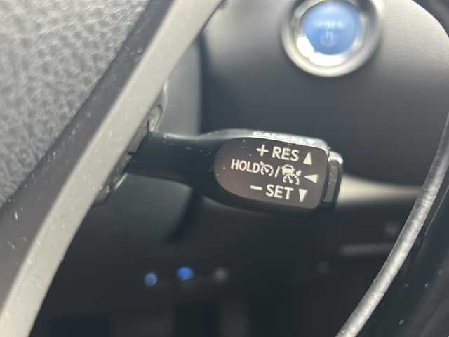 トヨタ Ｃ－ＨＲ G 愛知県 2020(令2)年 3.3万km オキサイドブロンズM ワンオーナー/純正ナビ/Bluetooth・AM・FM・USB・Miracast/パノラミックビューモニター/ハーフレザーシート/トヨタセーフティーセンス/・レーダークルーズコントロール/・クリアランスソナー/・プリクラッシュセーフティー/・レーンディパーチャーアラート/・ブラインドスポットモニター/・横滑り防止機能/・リヤクロストラフィックアラート/・パーキングサポートブレーキ/オートブレーキホールド/純正18インチAW/ビルトインETC2.0/オートハイビーム/ステアリングスイッチ/LEDヘッドライト/フォグランプ/ユピテル製前後ドライブレコーダー/純正フロアマット/純正ドアバイザー/ISOFIX/ディーラー整備記録簿/保証書/取扱説明書/スペアスマートキー
