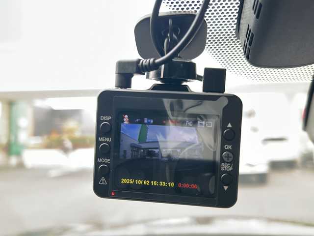 トヨタ Ｃ－ＨＲ G 愛知県 2020(令2)年 3.3万km オキサイドブロンズM ワンオーナー/純正ナビ/Bluetooth・AM・FM・USB・Miracast/パノラミックビューモニター/ハーフレザーシート/トヨタセーフティーセンス/・レーダークルーズコントロール/・クリアランスソナー/・プリクラッシュセーフティー/・レーンディパーチャーアラート/・ブラインドスポットモニター/・横滑り防止機能/・リヤクロストラフィックアラート/・パーキングサポートブレーキ/オートブレーキホールド/純正18インチAW/ビルトインETC2.0/オートハイビーム/ステアリングスイッチ/LEDヘッドライト/フォグランプ/ユピテル製前後ドライブレコーダー/純正フロアマット/純正ドアバイザー/ISOFIX/ディーラー整備記録簿/保証書/取扱説明書/スペアスマートキー