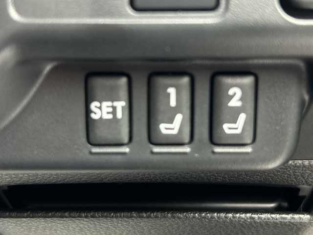 スバル レヴォーグ 1．6GT－S アイサイト 福島県 2015(平27)年 4.2万km クリスタルホワイトP /禁煙車　//アイサイト　//４ＷＤ　//純正７インチナビ(CN-LR700D)/CD・DVD・MSV・BT・フルセグTV//レーダークルーズコントロール　//シートヒーター(D/N)　//パワーシート(D/N)　//バックカメラ　//ビルトインＥＴＣ　//社外エアロ　//スマートキー　//ＬＥＤヘッドライト　//レザーシート