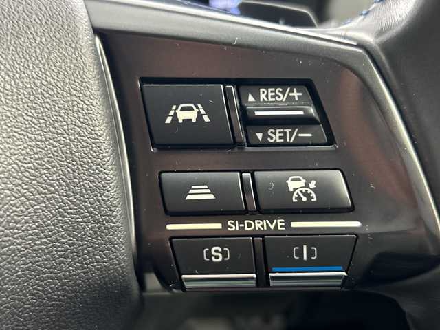 スバル レヴォーグ 1．6GT－S アイサイト 福島県 2015(平27)年 4.2万km クリスタルホワイトP /禁煙車　//アイサイト　//４ＷＤ　//純正７インチナビ(CN-LR700D)/CD・DVD・MSV・BT・フルセグTV//レーダークルーズコントロール　//シートヒーター(D/N)　//パワーシート(D/N)　//バックカメラ　//ビルトインＥＴＣ　//社外エアロ　//スマートキー　//ＬＥＤヘッドライト　//レザーシート