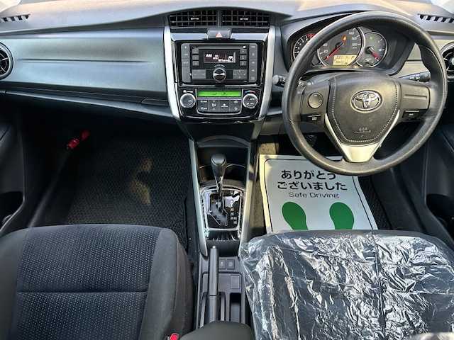 トヨタ カローラ フィールダー 1．5G 道東・釧路十勝 2015(平27)年 3.1万km スーパーホワイトⅡ トヨタセーフティーセンス/カーテンエアバッグ/純正オーディオ/CD/USB/AUX/デアイサー/ナノイー/前後ドライブレコーダー/社外エンジンスターター/社外アルミ付夏タイヤ積込