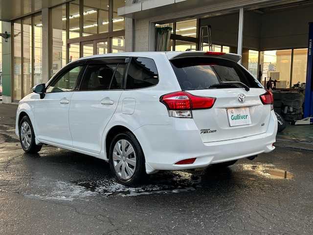 トヨタ カローラ フィールダー 1．5G 道東・釧路十勝 2015(平27)年 3.1万km スーパーホワイトⅡ トヨタセーフティーセンス/カーテンエアバッグ/純正オーディオ/CD/USB/AUX/デアイサー/ナノイー/前後ドライブレコーダー/社外エンジンスターター/社外アルミ付夏タイヤ積込