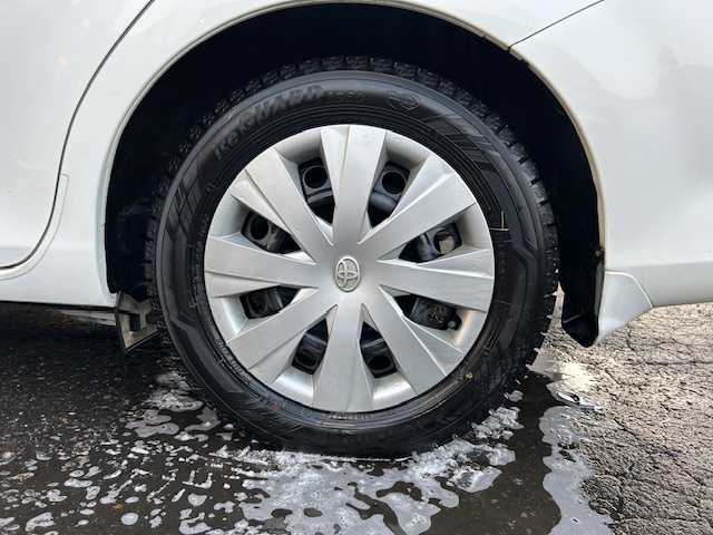 トヨタ カローラ フィールダー 1．5G 道東・釧路十勝 2015(平27)年 3.1万km スーパーホワイトⅡ トヨタセーフティーセンス/カーテンエアバッグ/純正オーディオ/CD/USB/AUX/デアイサー/ナノイー/前後ドライブレコーダー/社外エンジンスターター/社外アルミ付夏タイヤ積込