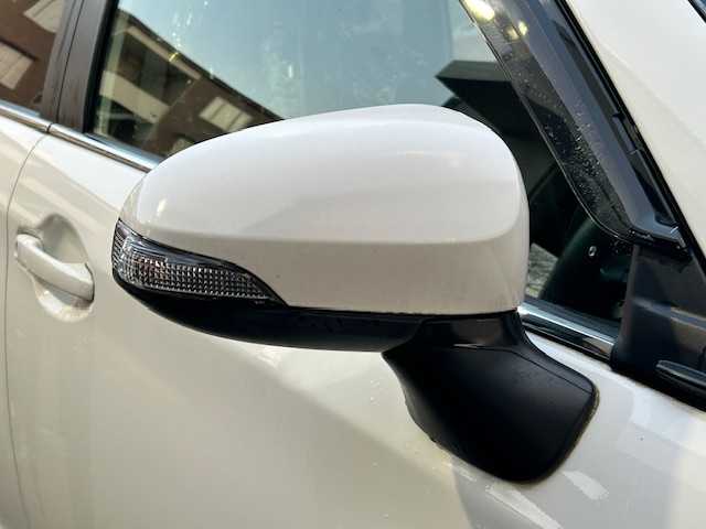 トヨタ カローラ フィールダー 1．5G 道東・釧路十勝 2015(平27)年 3.1万km スーパーホワイトⅡ トヨタセーフティーセンス/カーテンエアバッグ/純正オーディオ/CD/USB/AUX/デアイサー/ナノイー/前後ドライブレコーダー/社外エンジンスターター/社外アルミ付夏タイヤ積込