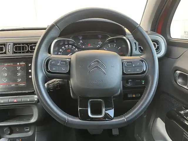 シトロエン Ｃ３ シャイン 千葉県 2018(平30)年 4.5万km オレンジ 衝突軽減ブレーキ/レーンキープアシスト/ブラインドスポットモニター/クルーズコントロール/純正メーカーディスプレイナビ/・BT/USB/バックカメラ/ステアリングスイッチ/ETC/LEDヘッドライト/オートライト/フォグライト/スマートキー/プッシュスタート/フロアマット/純正16インチAW