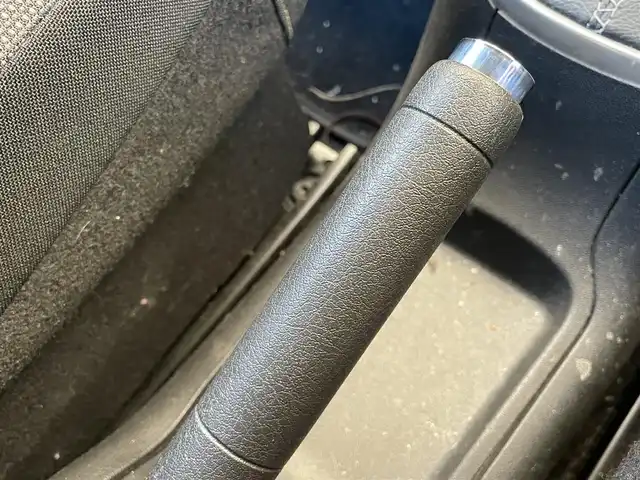 シトロエン Ｃ３ シャイン 千葉県 2018(平30)年 4.5万km オレンジ 衝突軽減ブレーキ/レーンキープアシスト/ブラインドスポットモニター/クルーズコントロール/純正メーカーディスプレイナビ/・BT/USB/バックカメラ/ステアリングスイッチ/ETC/LEDヘッドライト/オートライト/フォグライト/スマートキー/プッシュスタート/フロアマット/純正16インチAW