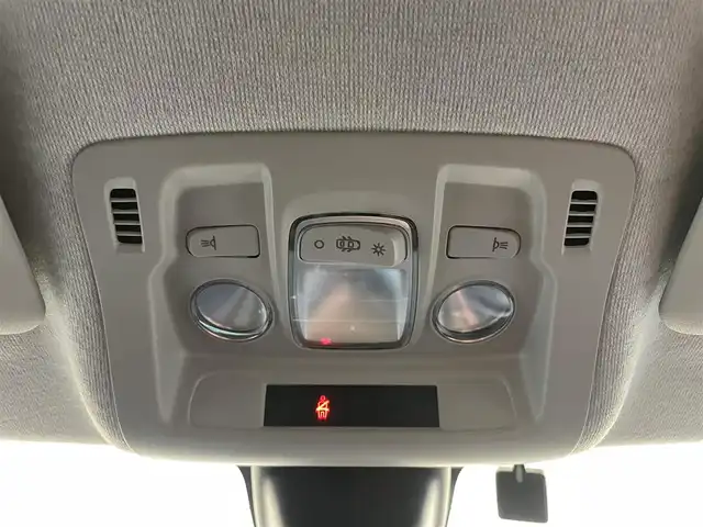 シトロエン Ｃ３ シャイン 千葉県 2018(平30)年 4.5万km オレンジ 衝突軽減ブレーキ/レーンキープアシスト/ブラインドスポットモニター/クルーズコントロール/純正メーカーディスプレイナビ/・BT/USB/バックカメラ/ステアリングスイッチ/ETC/LEDヘッドライト/オートライト/フォグライト/スマートキー/プッシュスタート/フロアマット/純正16インチAW