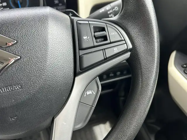 スズキ クロスビー HYBRID MV 静岡県 2020(令2)年 3.2万km タフカーキパールメタリック 社外ナビ/バックカメラ/ACC/スマートキー/純正16AW/フルセグ/CD/DVD再生/ETC/パドルシフト/プッシュスタート/純正フロアマット/Bluetooth/オートライト/デュアルカメラブレーキサポート