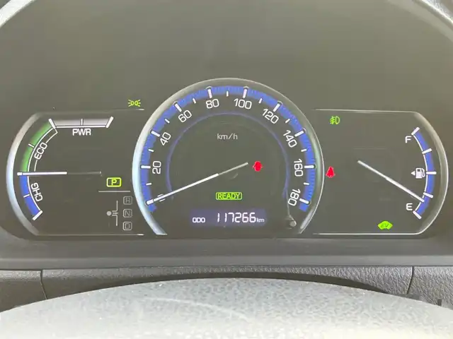 トヨタ ヴォクシー ハイブリッド V 静岡県 2014(平26)年 11.8万km ブラック エンジンスタートボタン/パワーステアリング/パワーウィンドウ/アイドリングストップ/スマートキー/Wオートエアコン/クルーズコントロール/ALPINE製11インチナビ（CD/DVD/BT/フルセグ）/ALPINE製10.2インチ後席モニター/バックカメラ/フロアマット/三列シート/ウォークスルー/D席N席シートヒーター/布シート/両側パワースライドドア/社外アルミホイール/ABS/オートライト/W+サイドエアバッグ/カーテンエアバッグ/衝突軽減システム