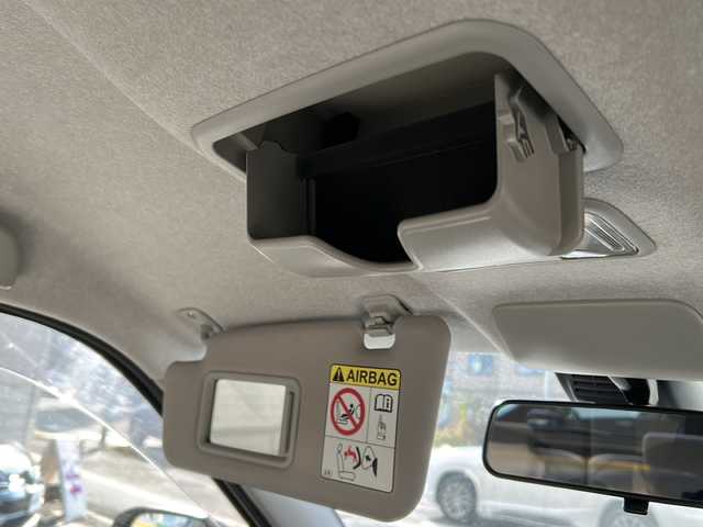 ダイハツ キャスト スタイル X SAⅡ 道央・札幌 2017(平29)年 7.3万km パールホワイトⅢ 純正ナビ（Am/Fm/CD/DVD/BT/SD/USB/TVフルセグ）/ETC/オートエアコン/衝突被害軽減ブレーキ/横滑り防止装置/アイドリングストップ/プッシュスタート/オートライト/ISOFIX/電動格納ミラー/純正フロアマット/純正ドアバイザー/セキュリティアラーム/純正ホイールカバー