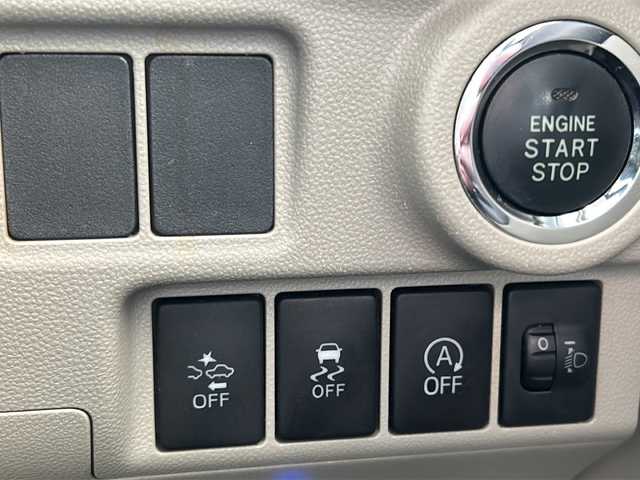 ダイハツ キャスト スタイル X SAⅡ 道央・札幌 2017(平29)年 7.3万km パールホワイトⅢ 純正ナビ（Am/Fm/CD/DVD/BT/SD/USB/TVフルセグ）/ETC/オートエアコン/衝突被害軽減ブレーキ/横滑り防止装置/アイドリングストップ/プッシュスタート/オートライト/ISOFIX/電動格納ミラー/純正フロアマット/純正ドアバイザー/セキュリティアラーム/純正ホイールカバー