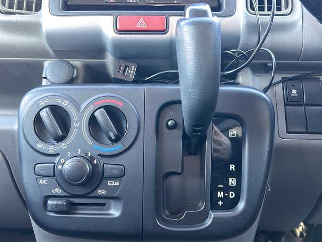 スズキ エブリイ ジョイン 兵庫県 2017(平29)年 8.7万km ブルーイッシュブラックパール3 岡モータース ミニチュアクルーズSV/取扱説明書/保証書/社外SDナビ（フルググ/Bluetooth/AM/FM/DISC/SD）/インチアップ/ドラレコ前後/ETC/バックカメラ/革調シートカバー/衝突軽減ブレーキ/後付けモニター/2nd発進/MTモード/純正フロアマット/社外アルミホイール/LEDヘッドライト/両側スライドドア