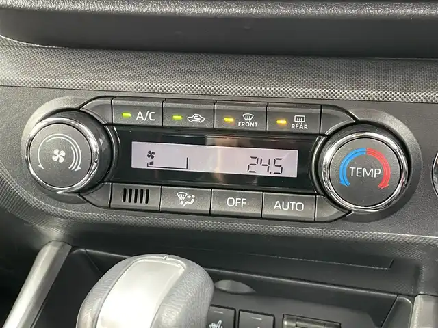 トヨタ ライズ Z 香川県 2020(令2)年 3.1万km ナチュラルベージュマイカM 衝突軽減ブレーキ/車線逸脱警報/純正9型ディスプレイオーディオ/バックカメラ/フルセグ/シートヒーター/革巻きステアリング/ステアリングリモコン/レーダークルーズコントロール/LEDライト/LEDフォグライト/スマートキー/プッシュスタート/スペアキー/純正17インチアルミ