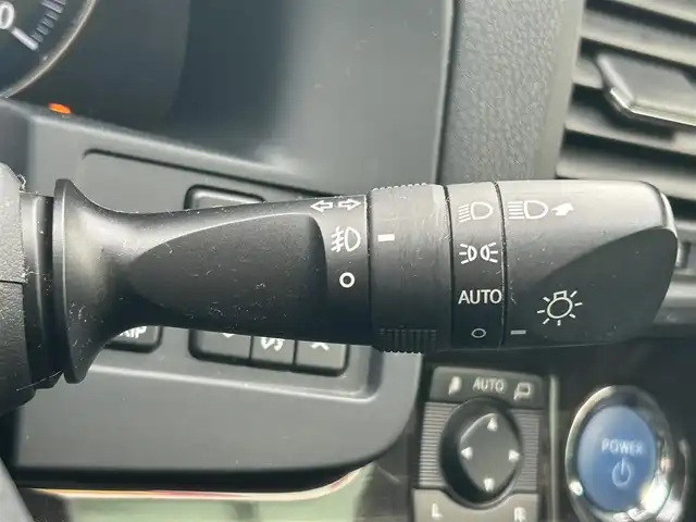 トヨタ クラウン ハイブリッド アスリートS 和歌山県 2017(平29)年 6.9万km ホワイトパールクリスタルシャイン 純正ナビ/フルセグTV/バックカメラ/プリクラッシュセーフティー/レーダークルーズコントロール/パワーシート/シートヒーター/ステアリングヒーター/ドライブレコーダー/純正アルミホイール/純正フロアマット/LEDヘッドライト/オートライト