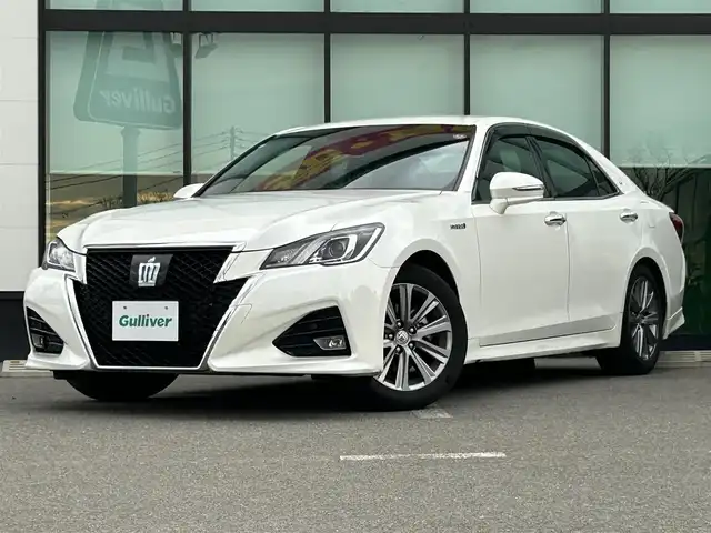 トヨタ クラウン ハイブリッド アスリートS 和歌山県 2017(平29)年 6.9万km ホワイトパールクリスタルシャイン 純正ナビ/フルセグTV/バックカメラ/プリクラッシュセーフティー/レーダークルーズコントロール/パワーシート/シートヒーター/ステアリングヒーター/ドライブレコーダー/純正アルミホイール/純正フロアマット/LEDヘッドライト/オートライト