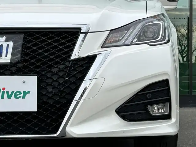 トヨタ クラウン ハイブリッド アスリートS 和歌山県 2017(平29)年 6.9万km ホワイトパールクリスタルシャイン 純正ナビ/フルセグTV/バックカメラ/プリクラッシュセーフティー/レーダークルーズコントロール/パワーシート/シートヒーター/ステアリングヒーター/ドライブレコーダー/純正アルミホイール/純正フロアマット/LEDヘッドライト/オートライト