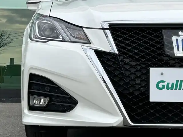 トヨタ クラウン ハイブリッド アスリートS 和歌山県 2017(平29)年 6.9万km ホワイトパールクリスタルシャイン 純正ナビ/フルセグTV/バックカメラ/プリクラッシュセーフティー/レーダークルーズコントロール/パワーシート/シートヒーター/ステアリングヒーター/ドライブレコーダー/純正アルミホイール/純正フロアマット/LEDヘッドライト/オートライト