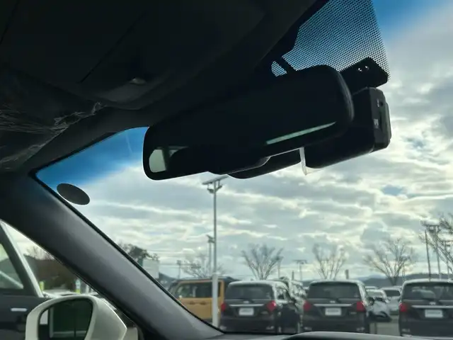 トヨタ クラウン ハイブリッド アスリートS 和歌山県 2017(平29)年 6.9万km ホワイトパールクリスタルシャイン 純正ナビ/フルセグTV/バックカメラ/プリクラッシュセーフティー/レーダークルーズコントロール/パワーシート/シートヒーター/ステアリングヒーター/ドライブレコーダー/純正アルミホイール/純正フロアマット/LEDヘッドライト/オートライト