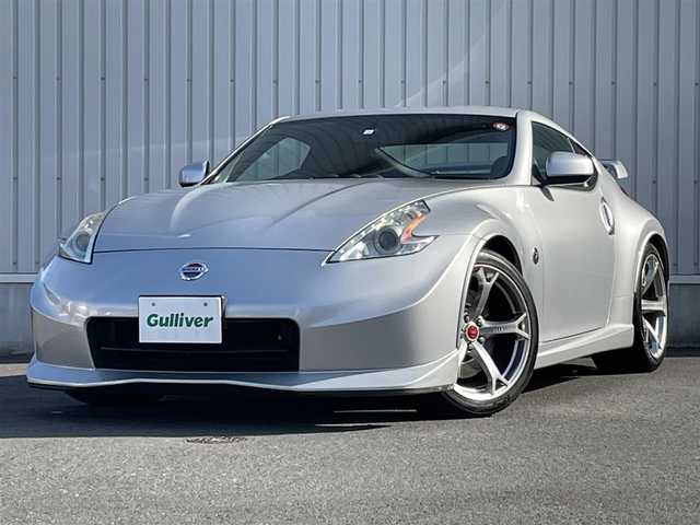 日産 フェアレディ Ｚ バージョンNISMO 神奈川県 2010(平22)年 4.1万km ブリリアントシルバー 6速MT/メーカーオプションナビ/ワンセグTV/Bluetooth/MOMOステアリング/ETC/純正アルミホイール/社外フロアマット/保証書/取扱説明書/スマートキー/スペアキー×1