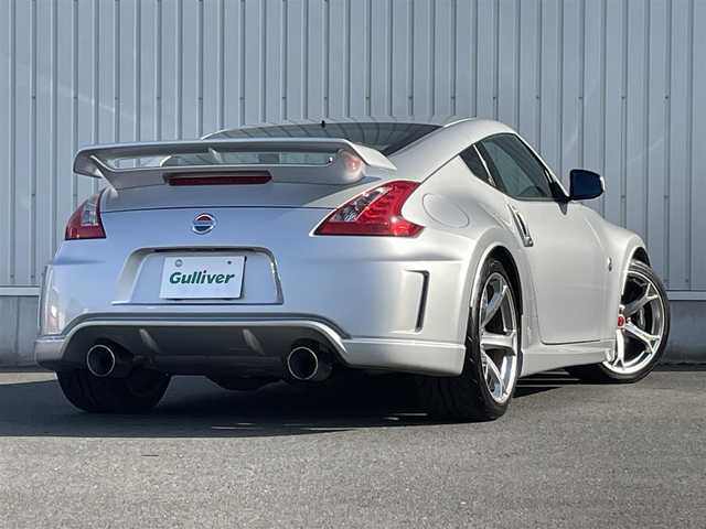 日産 フェアレディ Ｚ バージョンNISMO 神奈川県 2010(平22)年 4.1万km ブリリアントシルバー 6速MT/メーカーオプションナビ/ワンセグTV/Bluetooth/MOMOステアリング/ETC/純正アルミホイール/社外フロアマット/保証書/取扱説明書/スマートキー/スペアキー×1
