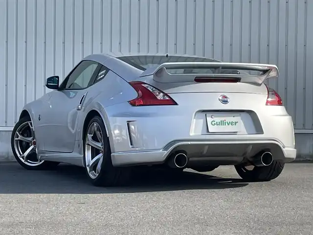 日産 フェアレディ Ｚ バージョンNISMO 神奈川県 2010(平22)年 4.1万km ブリリアントシルバー 6速MT/メーカーオプションナビ/ワンセグTV/Bluetooth/MOMOステアリング/ETC/純正アルミホイール/社外フロアマット/保証書/取扱説明書/スマートキー/スペアキー×1