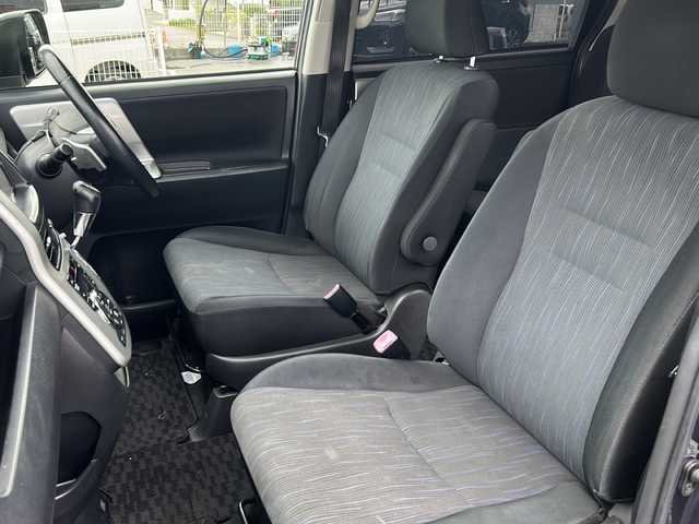 トヨタ ヴォクシー ZS 煌 沖縄県 2011(平23)年 11.2万km ダークバイオレットマイカメタリック 純正ナビ・TV・Bluetooth・CD・DVD/両側パワースライドドア/バックカメラ/ETC/オートライト
