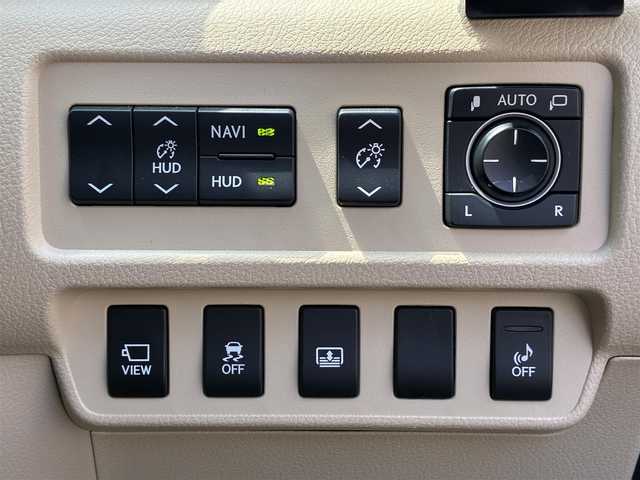 レクサス ＨＳ 250h バージョンI 熊本県 2013(平25)年 14.1万km ムーンライトオパール 純正ＨＤＤナビ/【フルセグTV/CD/DVD/SD/USB/AUX/BT】/バックカメラ/クルーズコントロール/純正17インチAW/コーナーセンサー/革シート/前席パワーシート（D席メモリ付）/前席シートヒーター/前席シートクーラー/ドライブレコーダー/ＬＥＤヘッドライト/オートライト/フォグランプ/ビルトインＥＴＣ/ステアリングリモコン/純正フロアマット/純正ドアバイザー