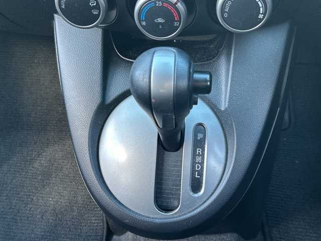 マツダ デミオ SPORT 長野県 2010(平22)年 8.3万km アルミニウムメタリック ・純正ナビ/・バックカメラ/・ETC/・パドルシフト/・電動格納ミラー/・リモコンキー/・フロアマット