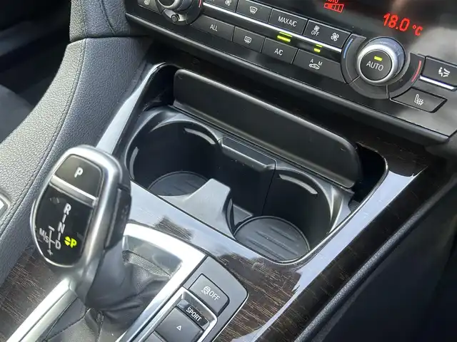 ＢＭＷ ６４０ｉ グランクーペ Mスポーツ 群馬県 2013(平25)年 6.9万km アルピンホワイトⅢ ターボ/純正HDDナビ/（CD/DVD/Bluetooth/AUX/USB/フルセグ）/バックカメラ/サンルーフ/ハーフレザーシート/前席パワーシート/シートヒーター/クルーズコントロール/オートブレーキホールド/プッシュスタート/アイドリングストップ/前後ドライブレコーダー/オートライト/オートエアコン/GPSレーダー/ステアリングスイッチ/パドルシフト/社外フロアマット/純正19インチAW/クリアランスソナー/LEDヘッドライト/Fグリル積込/H＆Rダウンサス積込/スペアキー×1