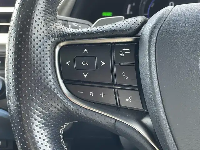 レクサス ＥＳ 300h Fスポーツ 東京都 2019(令1)年 6万km ホワイトノーヴァガラスフレーク サンルーフ/Lexus Safety System＋/・プリクラッシュセーフティ/・レーントレーシングアシスト/・オートマチックハイビーム/・レーダークルーズコントロール/・ブラインドスポットモニター/・パーキングサポートブレーキ/純正12.3型ナビ/CD/DVD/BT/AM/FM/バックカメラ/レザーシート/シートヒーター/ベンチレーション/三連眼LEDヘッドライト/デジタルインナーミラー/パワートランク/前方ドライブレコーダー/ビルトインETC2.0/純正19インチAW/（タイヤ：2024年製）/保証書・取説・スペアキー