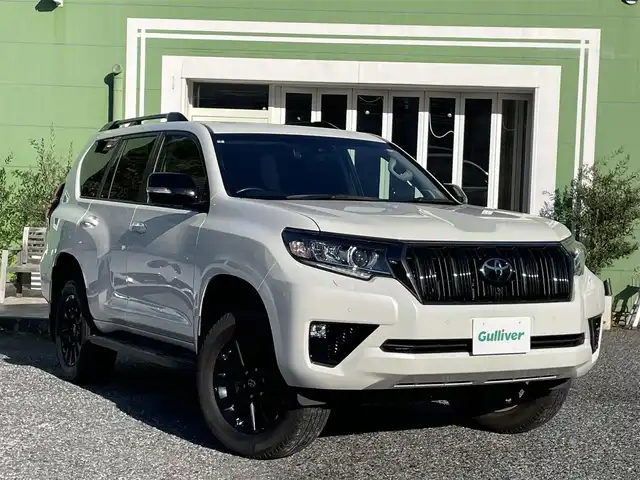 トヨタ ランドクルーザー プラド TX Lパッケージ 埼玉県 2021(令3)年 10万km ホワイトパールクリスタルシャイン ワンオーナー車/サンルーフ/黒革シート/前席シートヒーター＆エアシート/メーカーOPナビTV/パノラミックビューモニター/クリアランスソナー/LEDヘッドライト/ルーフレール/レーダークルーズコントロール/セーフティセンス/プッシュスタート/スマートキー/保証書付整備手帳/取扱説明書