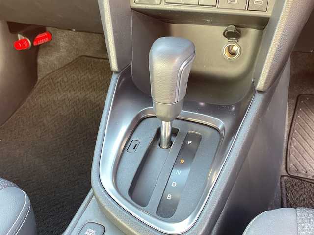 トヨタ ヤリスクロス ハイブリッド Z 沖縄県 2024(令6)年 0.9万km マッシブグレー 純正ディスプレイオーディオ/ステアリングスイッチ/Ｂｌｕｅｔｏｏｔｈ/バックカメラ/全周囲カメラ/アイドリングストップ/クルーズコントロール/プッシュスタート/ETC/スマートキー/パワーシート/シートヒーター/衝突被害軽減システム/ＢＳＭ/電子サイドブレーキ/オートホールド/ハンドルヒーター/ドライブレコーダー/禁煙車