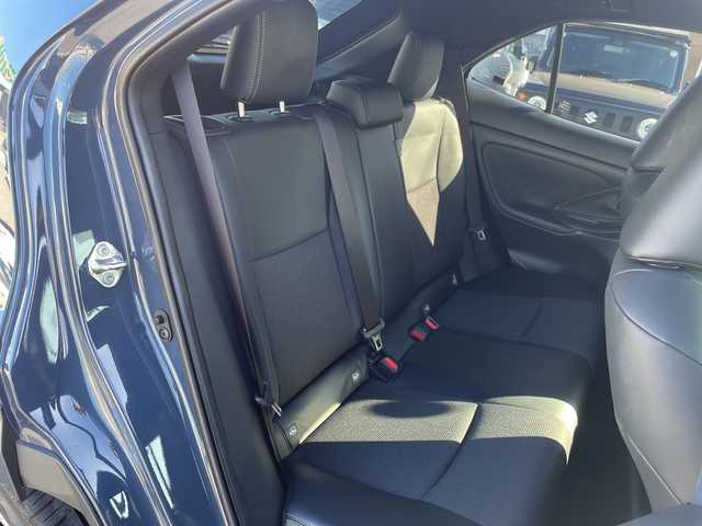 トヨタ ヤリスクロス ハイブリッド Z 沖縄県 2024(令6)年 0.9万km マッシブグレー 純正ディスプレイオーディオ/ステアリングスイッチ/Ｂｌｕｅｔｏｏｔｈ/バックカメラ/全周囲カメラ/アイドリングストップ/クルーズコントロール/プッシュスタート/ETC/スマートキー/パワーシート/シートヒーター/衝突被害軽減システム/ＢＳＭ/電子サイドブレーキ/オートホールド/ハンドルヒーター/ドライブレコーダー/禁煙車