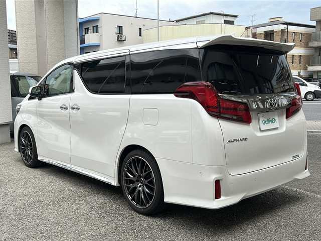 トヨタ アルファード S タイプゴールド 兵庫県 2020(令2)年 1.7万km ホワイトパールクリスタルシャイン 純正SDナビ/　Bluetooth/USB/CD/DVD/JBLプレミアムサウンドシステム/フルセグTV（走行中視聴可能）/前後ドライブレコーダー/純正ビルトインETC/全方位カメラ/MTモード付AT/デジタルインナーミラー/フリップダウンモニター/両側パワースライドドア/サンルーフ/３列シート/オットマン/ウォークスルー/電動リアゲート/アダプティブクルーズコントロール/アンチロック・ブレーキ・システム/レーンキープアシスト/横滑り防止装置/盗難防止装置/衝突軽減システム/前後コーナーセンサー/パワーステアリング/パワーウィンドウ/純正フロアマット/純正アルミホイール/エアバッグ（W+サイド）/カーテンエアバッグ/スマートキー/スペアキー（１本）/保証書/取扱説明書