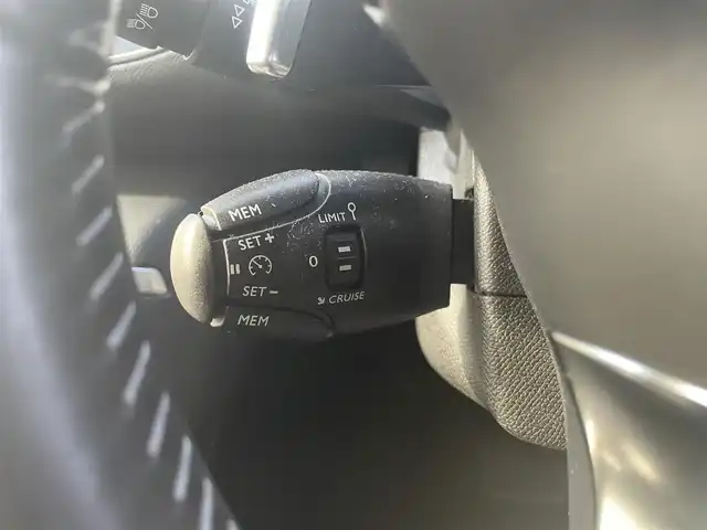 プジョー ３０８ SW プレミアム 栃木県 2015(平27)年 5.8万km 黒 ナビ/フルセグTV（走行中視聴不可）/バックカメラ/ETC/リアソナー /オートライト/ハロゲンライト/プッシュスタート/クルーズコントロール