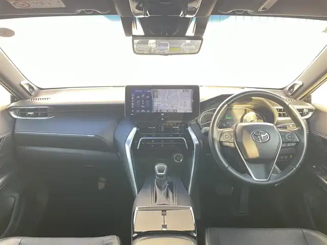 トヨタ ハリアー Z レザーパッケージ 滋賀県 2020(令2)年 2.7万km ブラック ワンオーナー/ＪＢＬサウンドシステム/12.3型ディスプレイ/・Bluetooth/フルセグ/・CD/DVD/アラウンドビューモニター/革巻きステアリング/ステアリングリモコン/ETC2.0/レーダークルコン/デジタルインナーミラー/前席シートヒーター/前席シートベンチレーション/前席パワーシート/黒革シート/オートリトラミラー/オートハイビーム/LEDオートライト/フォグライト/トヨタセーフティセンス/・レーントレーシングアシスト/・プリクラッシュセーフティ/・ブラインドスポットモニター/・クリアランスソナー/・ヘッドアップディスプレイ/・ロードサインアシスト/スマートキー