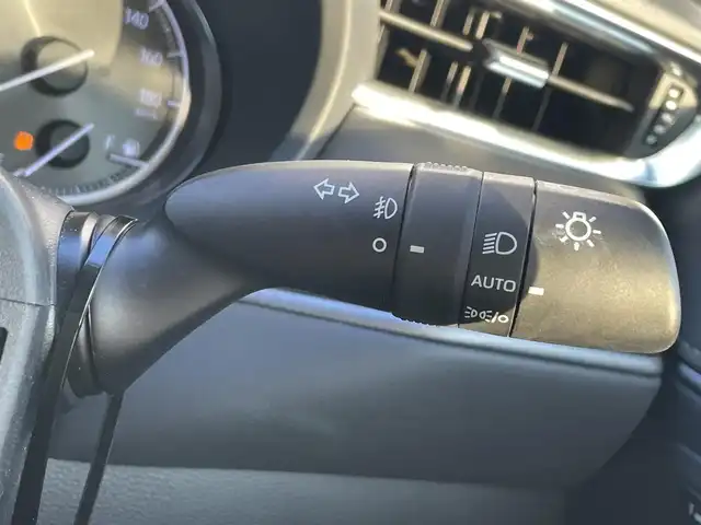 トヨタ ハリアー Z レザーパッケージ 滋賀県 2020(令2)年 2.7万km ブラック ワンオーナー/ＪＢＬサウンドシステム/12.3型ディスプレイ/・Bluetooth/フルセグ/・CD/DVD/アラウンドビューモニター/革巻きステアリング/ステアリングリモコン/ETC2.0/レーダークルコン/デジタルインナーミラー/前席シートヒーター/前席シートベンチレーション/前席パワーシート/黒革シート/オートリトラミラー/オートハイビーム/LEDオートライト/フォグライト/トヨタセーフティセンス/・レーントレーシングアシスト/・プリクラッシュセーフティ/・ブラインドスポットモニター/・クリアランスソナー/・ヘッドアップディスプレイ/・ロードサインアシスト/スマートキー