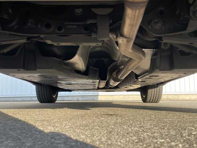 トヨタ ハリアー Z レザーパッケージ 滋賀県 2020(令2)年 2.7万km ブラック ワンオーナー/ＪＢＬサウンドシステム/12.3型ディスプレイ/・Bluetooth/フルセグ/・CD/DVD/アラウンドビューモニター/革巻きステアリング/ステアリングリモコン/ETC2.0/レーダークルコン/デジタルインナーミラー/前席シートヒーター/前席シートベンチレーション/前席パワーシート/黒革シート/オートリトラミラー/オートハイビーム/LEDオートライト/フォグライト/トヨタセーフティセンス/・レーントレーシングアシスト/・プリクラッシュセーフティ/・ブラインドスポットモニター/・クリアランスソナー/・ヘッドアップディスプレイ/・ロードサインアシスト/スマートキー