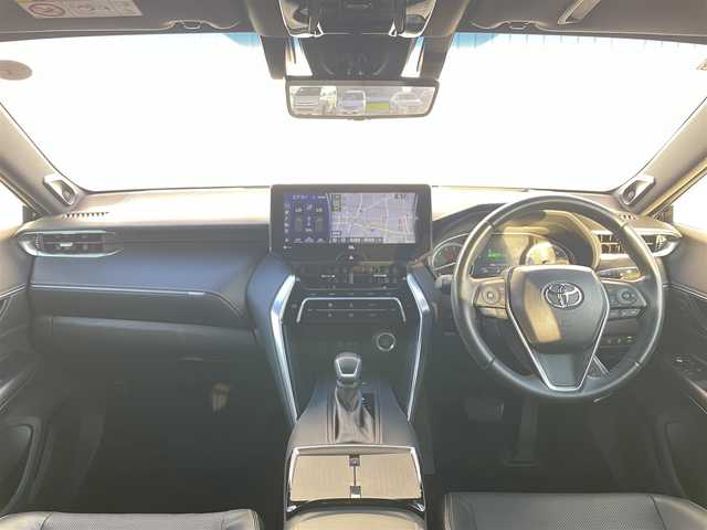 トヨタ ハリアー Z レザーパッケージ 滋賀県 2020(令2)年 2.7万km ブラック ワンオーナー/ＪＢＬサウンドシステム/12.3型ディスプレイ/・Bluetooth/フルセグ/・CD/DVD/アラウンドビューモニター/革巻きステアリング/ステアリングリモコン/ETC2.0/レーダークルコン/デジタルインナーミラー/前席シートヒーター/前席シートベンチレーション/前席パワーシート/黒革シート/オートリトラミラー/オートハイビーム/LEDオートライト/フォグライト/トヨタセーフティセンス/・レーントレーシングアシスト/・プリクラッシュセーフティ/・ブラインドスポットモニター/・クリアランスソナー/・ヘッドアップディスプレイ/・ロードサインアシスト/スマートキー