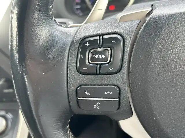 レクサス ＮＸ 300h Iパッケージ 岡山県 2015(平27)年 12.7万km スターライトブラックガラスフレーク 登録時走行距離126821km/純正ナビ/フルセグTV(AM.FM.CD.DVD.TV.BT)/バックカメラ/ビルトインETC/ブラインドスポットモニター/デジタルインナーミラー/シートヒーター/ステアリングヒーター/クリアランスソナー/衝突軽減ブレーキ/レーダークルーズコントロール/レーンキープアシスト/オートライト/アイドリングストップ/パワーバックドア/18インチ純正AW/純正フロアマット/プッシュスタート