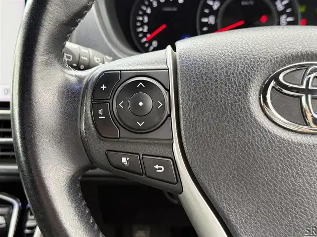 トヨタ ヴォクシー ZS 煌Ⅱ 奈良県 2019(平31)年 4.3万km ブラック 7人乗り/モデリスタ(フロントスポイラー)/TOYOTAセーフティセンス/・プリクラッシュセーフティ/(歩行者[昼]検知機能付衝突回避支援タイプ//レーザーレーダー＋単眼カメラ方式)/・レーンディパーチャアラート/・オートマチックハイビーム/先行車発進お知らせ機能/パーキングサポートブレーキ(前後方静止物)/純正１０型ナビ　型式：NSZN-Z68T/【フルセグTV、DVD再生可、BT対応】/ステアリングスイッチ/フロント、バックカメラ/純正フリップダウンリヤモニター/純正ドライブレコーダー/ビルトインETC2.0/クルーズコントロール/両側パワースライドドア/アイドリングストップ/横滑り防止装置/電動格納ミラー/純正フロアマット/オートライト/LEDヘッドライト/LEDフォグ/純正17インチアルミホイール