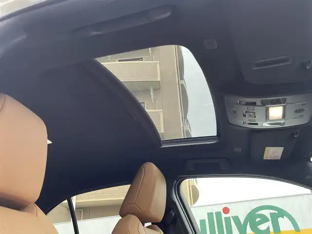 レクサス ＵＸ 250h バージョンL 静岡県 2023(令5)年 2.3万km ソニッククォーツ ワンオーナー/サンルーフ/純正ナビ/フルセグTV/BT/USB/マークレビンソン/全方位カメラ/茶革シート/前席シートヒーター/エアシート/前席パワーシート/運転席シートメモリー/ステアリングヒーター/パワーバックドア/ビルトインETC2.0/TVキャンセラー/前後ドライブレコーダー/プリクラッシュセーフティ/レーンキープアシスト/レーダークルーズコントロール/クリアランスソナー/ブラインドスポットモニター/ヘッドアップディスプレイ/バックフォグ/スマートキー×2/カードキー/保証書/取扱説明書/ナビ取扱説明書/R6/R7点検記録簿有