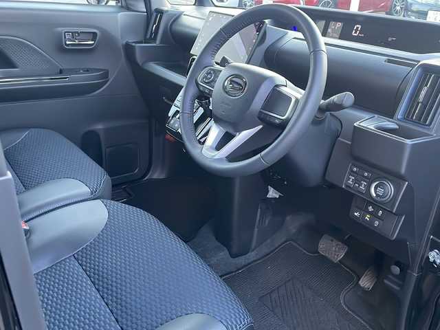 ダイハツ タント カスタム RS 道東・釧路十勝 2023(令5)年 1.9万km ブラックマイカメタリック ・４WD/・社外SDメモリナビ/（フルセグ・ＣＤ・ＤＶＤ・ＳＤ・ＢＴ・ＨＤＭＩ・ＵＳＢ）/・バックカメラ/・前席シートヒーター/・運転席ロングスライド/・両側パワースライドドア/・スマートキー/・プッシュスタート/・電動格納ミラー/・衝突被害軽減ブレーキ/・白線逸脱防止機能/・横滑り防止装置/・リアガラスサンシェード/・純正フロアマット/・ＥＴＣ2.0/・社外ＡＷ組込冬タイヤ積載