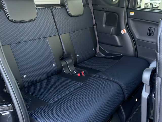 ダイハツ タント カスタム RS 道東・釧路十勝 2023(令5)年 1.9万km ブラックマイカメタリック ・４WD/・社外SDメモリナビ/（フルセグ・ＣＤ・ＤＶＤ・ＳＤ・ＢＴ・ＨＤＭＩ・ＵＳＢ）/・バックカメラ/・前席シートヒーター/・運転席ロングスライド/・両側パワースライドドア/・スマートキー/・プッシュスタート/・電動格納ミラー/・衝突被害軽減ブレーキ/・白線逸脱防止機能/・横滑り防止装置/・リアガラスサンシェード/・純正フロアマット/・ＥＴＣ2.0/・社外ＡＷ組込冬タイヤ積載